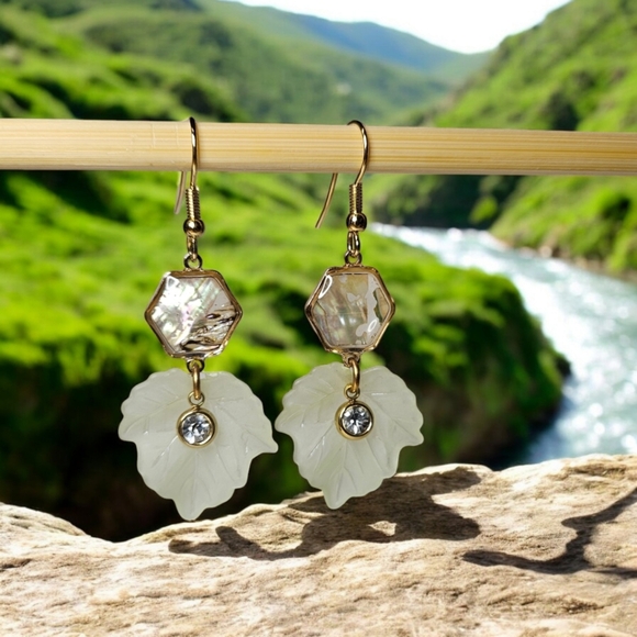 Gemstone Earrings - Picture 1 of 1